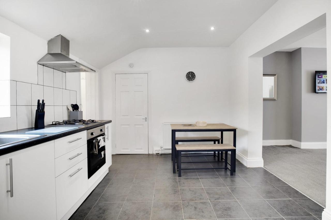 Elegantly 2-Bedroom In Ashington, Sleeps 3 애싱턴 외부 사진
