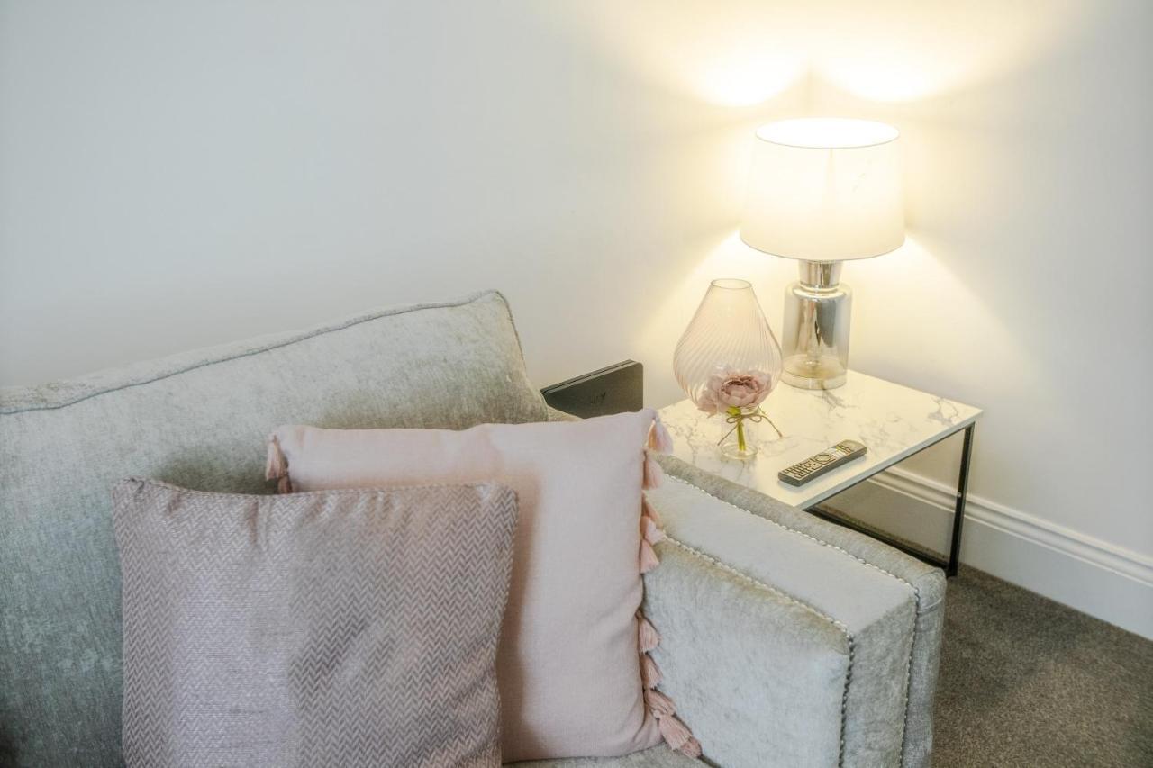 Elegantly 2-Bedroom In Ashington, Sleeps 3 애싱턴 외부 사진
